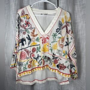 Zara White Embroidered Boho Tunic Top Small Elephant Floral V-Neck India EUC